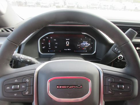 New 2026 GMC Sierra 2500 Denali w/ Denali Reserve Package image 19