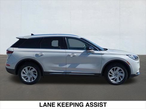 Used 2022 Lincoln Corsair FWD image 6