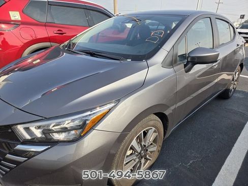Used 2025 Nissan Versa SV FWD image 10