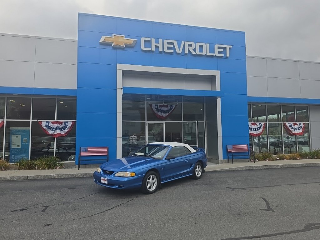 Used 1994 Ford Mustang GT RWD image 1