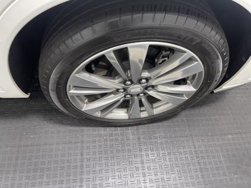 Used 2021 Cadillac XT6 Premium Luxury image 27