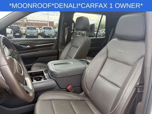 Used 2024 GMC Yukon Denali w/ Advanced Technology Package AWD/4WD image 18