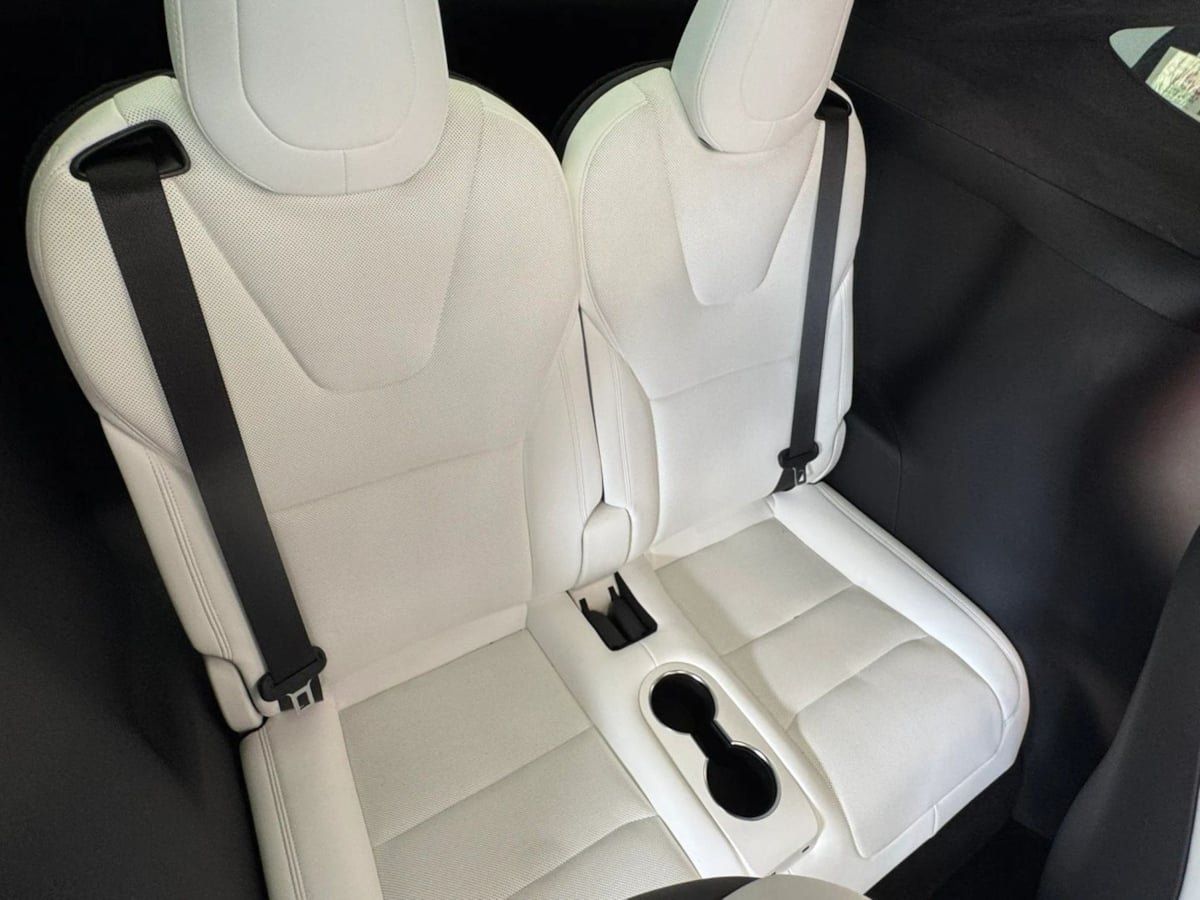 Used 2023 Tesla Model X AWD/4WD image 10