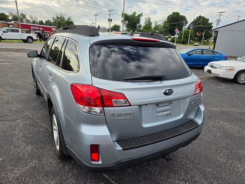 Used 2013 Subaru Outback 2.5i Limited AWD/4WD image 4