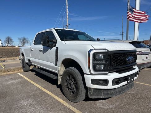 Used 2023 Ford F250 XLT w/ XLT Premium Package image 3