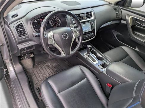 Used 2018 Nissan Altima 2.5 SR w/ SR Special Edition image 9