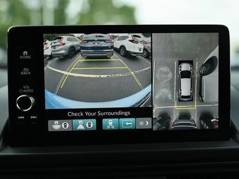 Used 2023 Honda Pilot TrailSport image 38