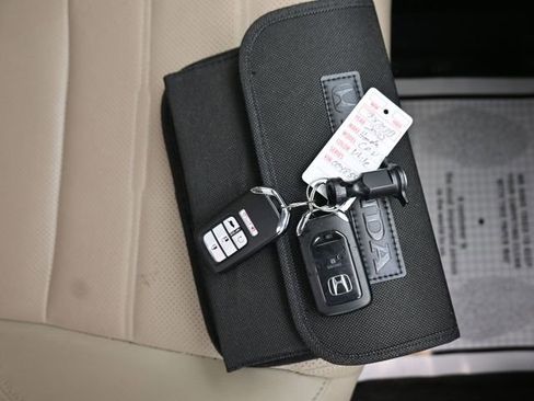 Used 2022 Honda CR-V EX-L image 10