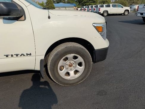 Used 2019 Nissan Titan S w/ S Utility Package AWD/4WD image 18