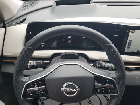 Used 2023 Nissan Ariya FWD image 22