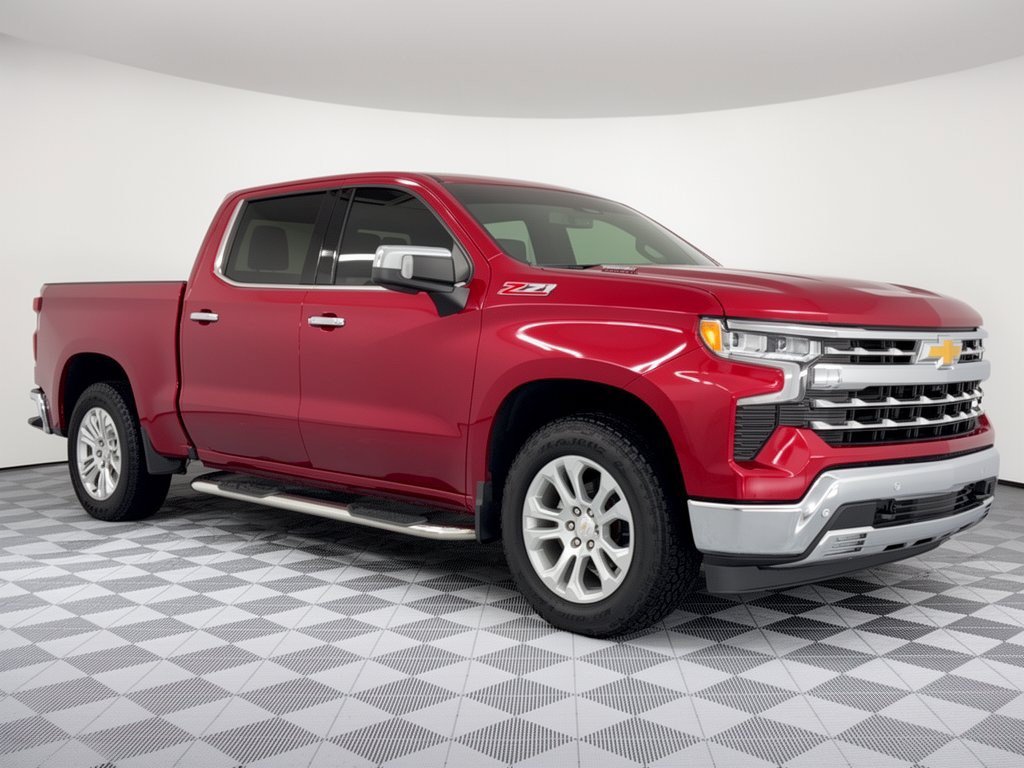 Used 2024 Chevrolet Silverado 1500 LTZ AWD/4WD image 7