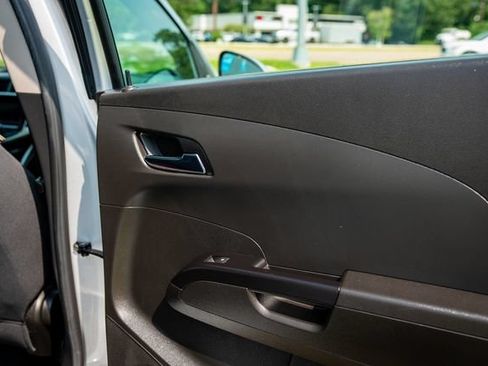 Used 2018 Chevrolet Sonic LT w/ Convenience Package FWD image 24