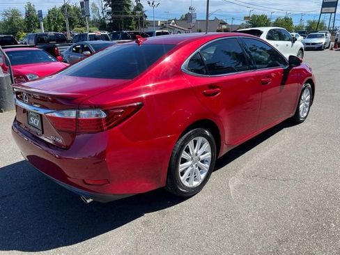 Used 2013 Lexus ES 350 w/ Luxury Pkg FWD image 5