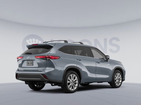 Used 2022 Toyota Highlander Limited image 4