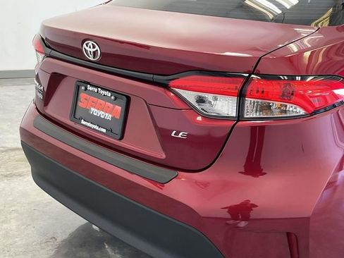 Used 2025 Toyota Corolla LE w/ Convenience Package image 10