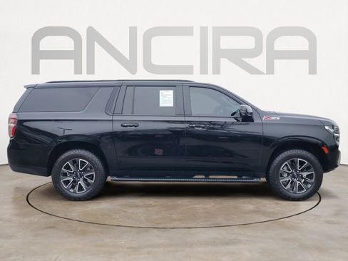 Used 2021 Chevrolet Suburban Z71 w/ Z71 Off-Road Package image 12