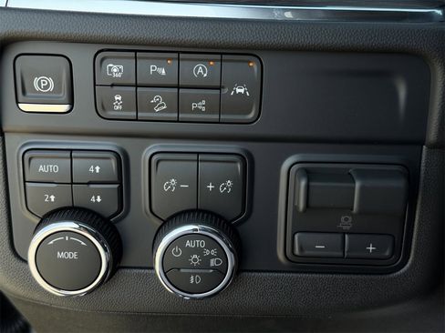 New 2026 Chevrolet Tahoe Premier image 19