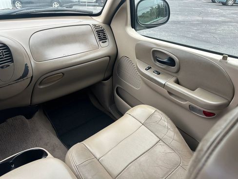 Used 2002 Ford F150 King Ranch image 16