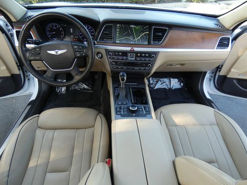 Used 2015 Hyundai Genesis 3.8 w/ Option Group 04 image 22