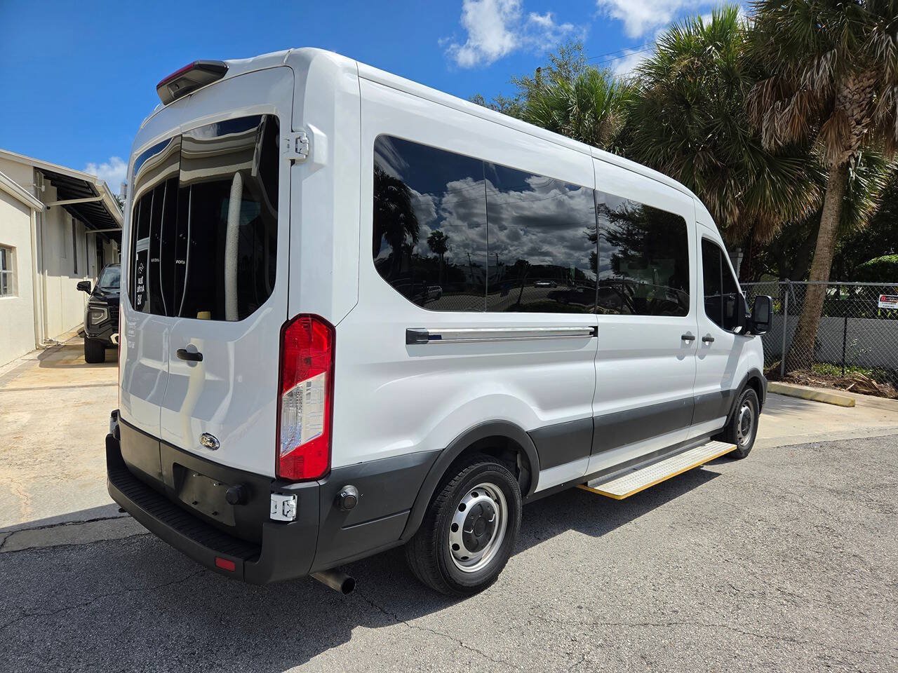 Used 2024 Ford Transit 350 XL RWD image 5
