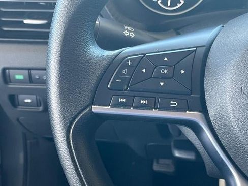 Used 2024 Nissan Sentra SV FWD image 33
