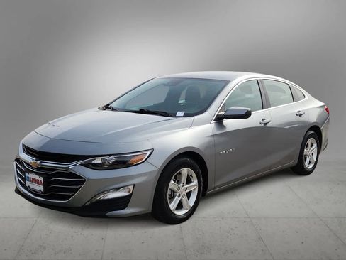 Used 2024 Chevrolet Malibu LT image 4