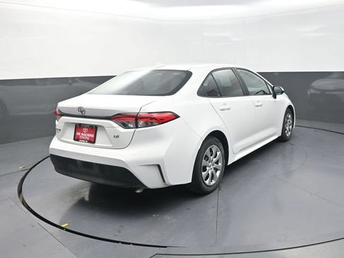 Used 2024 Toyota Corolla LE FWD image 8