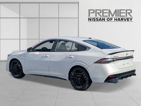 New 2026 Nissan Sentra SR w/ Floor Mat Package image 3