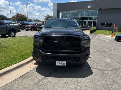 Used 2022 RAM 3500 Limited AWD/4WD image 3