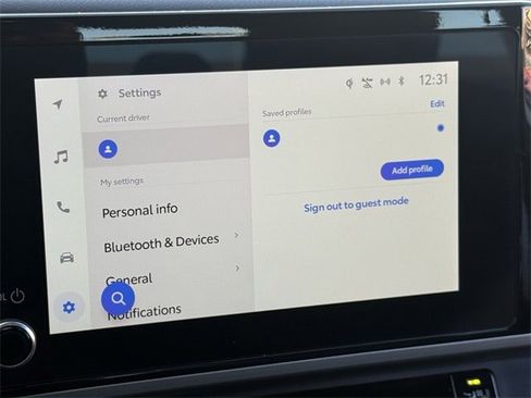 Used 2025 Toyota Camry SE image 19