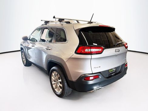 Used 2015 Jeep Cherokee Limited w/ Luxury Group AWD/4WD image 5
