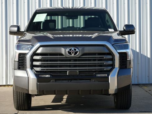 Used 2025 Toyota Tundra Limited image 7