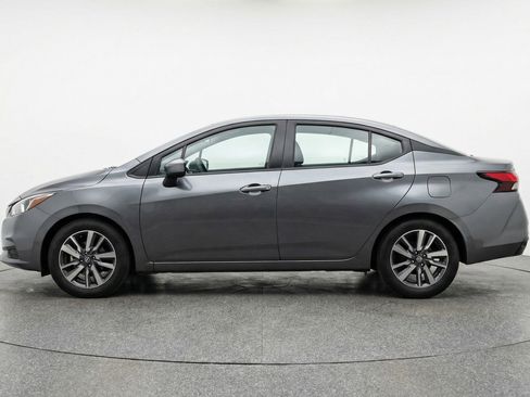 Used 2025 Nissan Versa SV FWD image 5