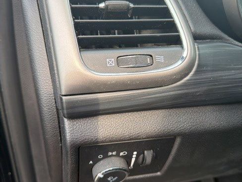 Used 2020 Jeep Grand Cherokee Laredo w/ Quick Order Package 2BN North image 10