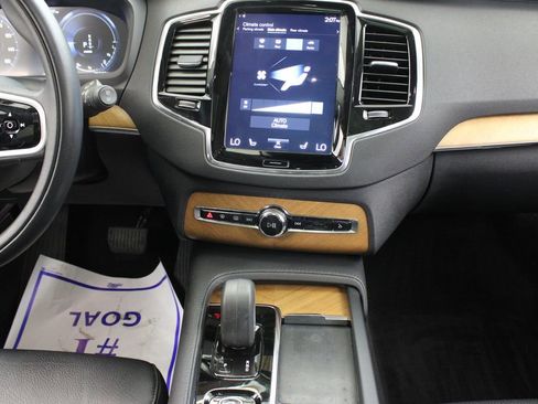Used 2022 Volvo XC90 T8 Inscription Expression w/ Advanced Package image 25