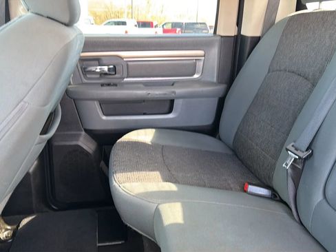 Used 2018 RAM 3500 Big Horn image 39