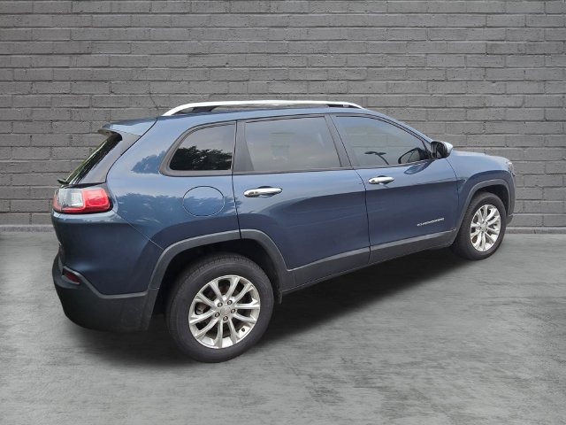 Used 2020 Jeep Cherokee Latitude w/ Cold Weather Group FWD image 9