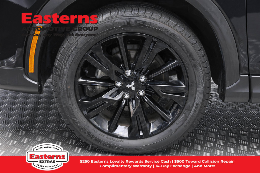 Used 2024 Mitsubishi Eclipse Cross AWD image 33