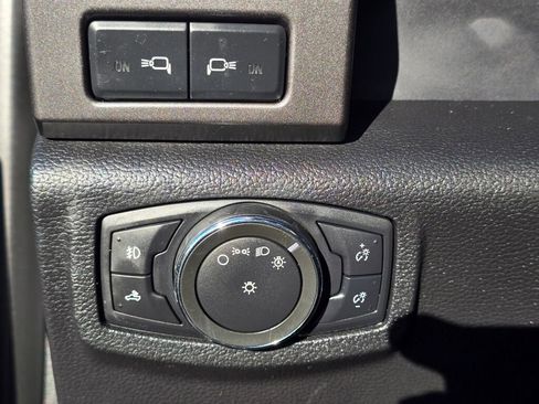 Used 2016 Ford F150 XLT w/ Equipment Group 302A Luxury image 23