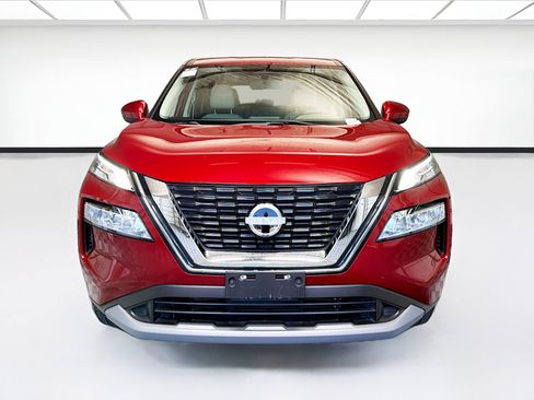 Used 2023 Nissan Rogue SV FWD image 2