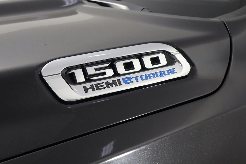 Used 2022 RAM 1500 Laramie AWD/4WD image 43