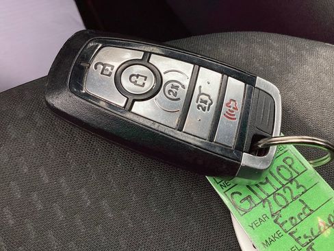 Used 2023 Ford Escape ST-Line w/ Tech Pack #1 AWD/4WD image 37