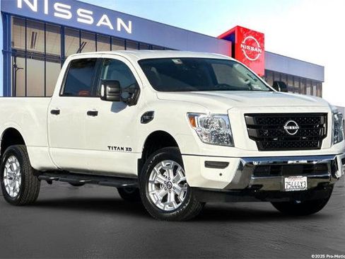 Certified 2023 Nissan Titan SV w/ SV Convenience Package image 1