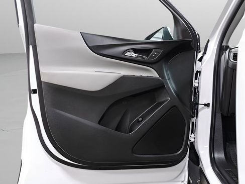 Used 2022 Chevrolet Equinox LT w/ LT True North Edition image 26