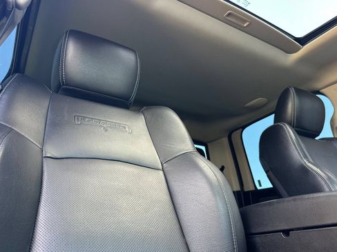 Used 2015 RAM 1500 Laramie w/ Convenience Group AWD/4WD image 16