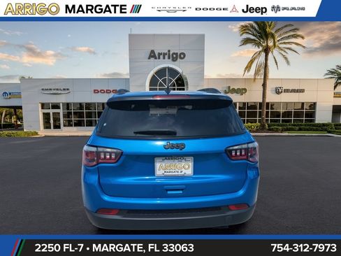 Used 2018 Jeep Compass Latitude w/ Popular Equipment Group FWD image 7