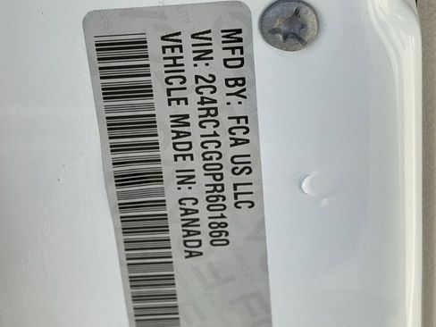 Used 2023 Chrysler Voyager LX image 32