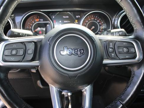 Used 2022 Jeep Wrangler Unlimited Sahara AWD/4WD image 14