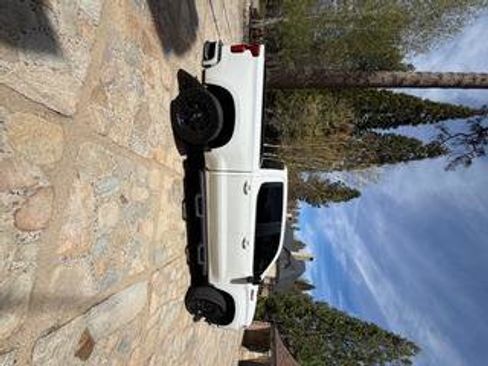 Used 2020 Chevrolet Silverado 1500 RST AWD/4WD image 9