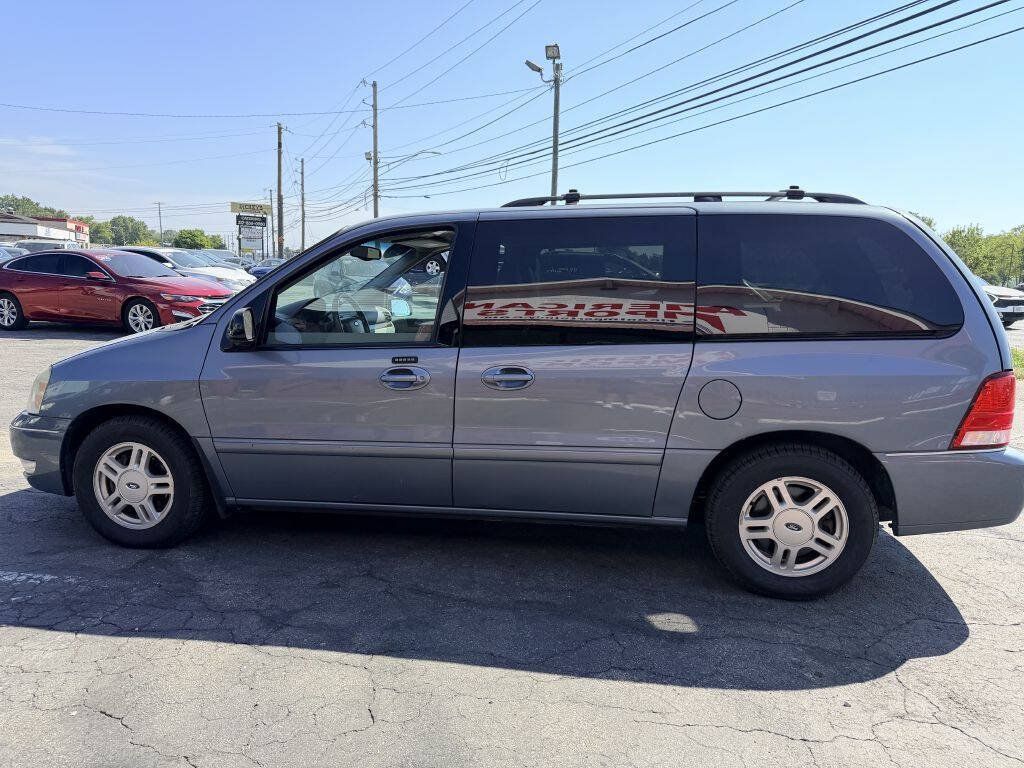 Used 2004 Ford Freestar SEL FWD image 3